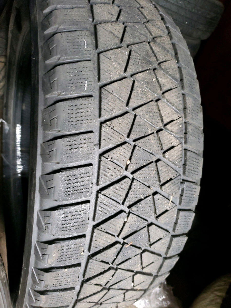 2 x P245/55R19 103T Bridgestone Blizzak DM-V2