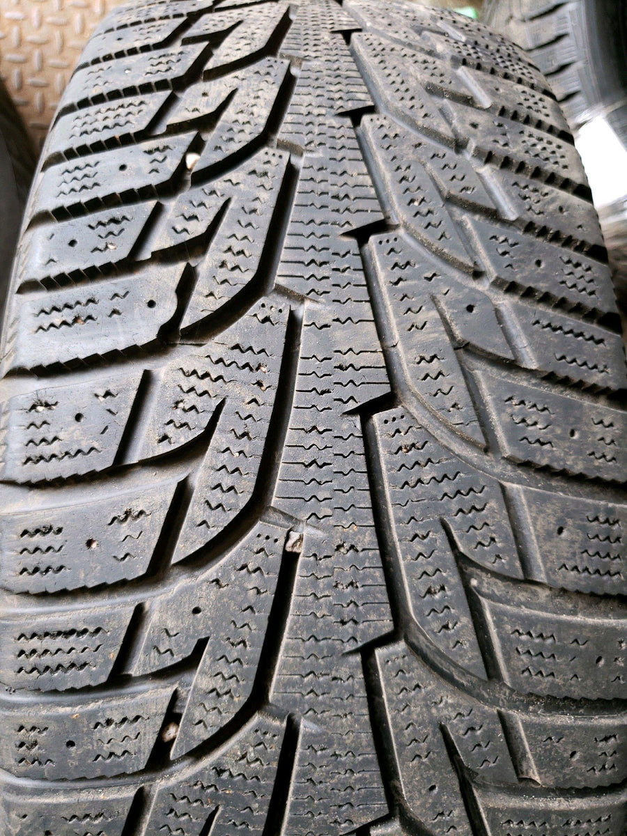 4 x P225/55R17 101T Hankook Winter iPike