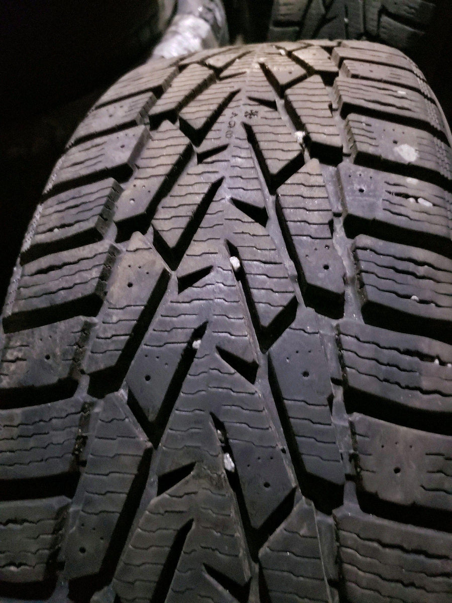 4 x P215/65R16 102T Nokian Hakkapeliitta 7