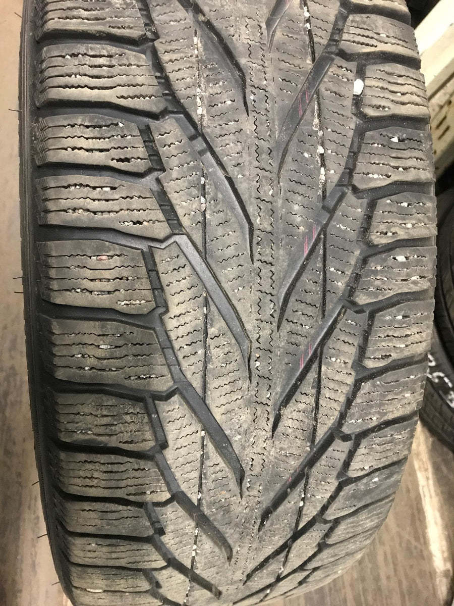 4 x P225/60R17 103R Nokian Hakkapeliitta R2 SUV
