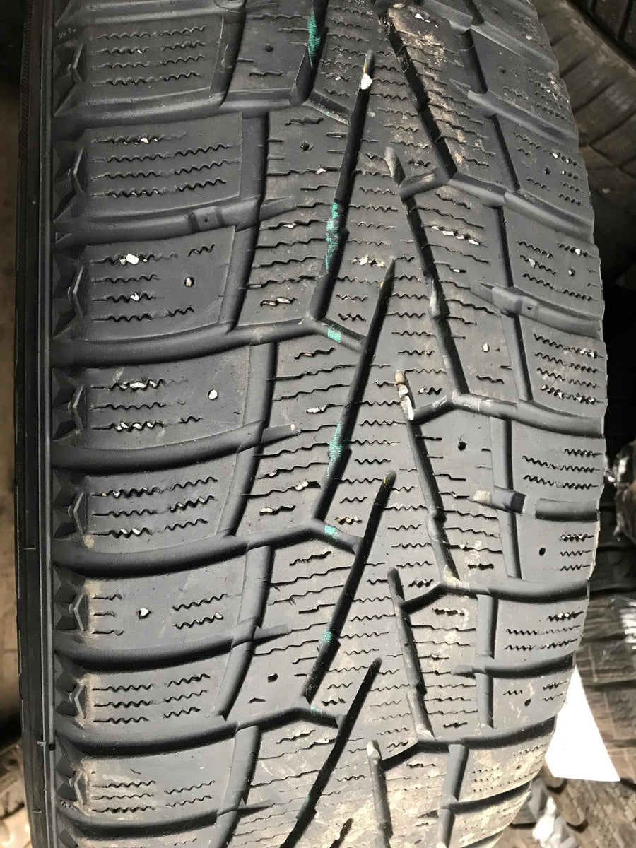 2 x P215/55R17 98T Nexen Winguard Winspike