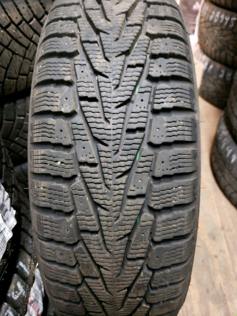 4 x P215/70R16 100T Nokian Nordman 7 SUV