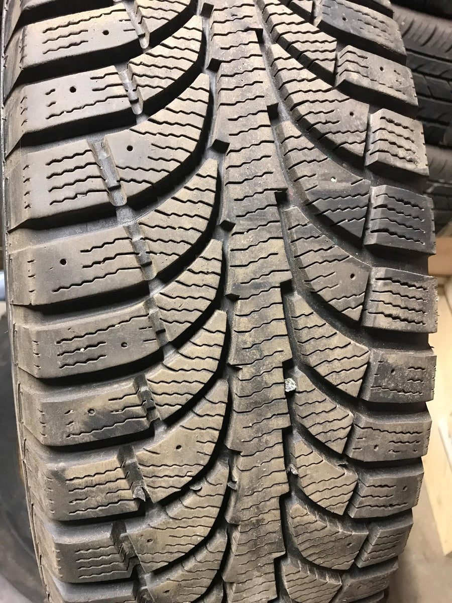 4 x P215/70R16 100T GT Radial Champiro IcePro SUV