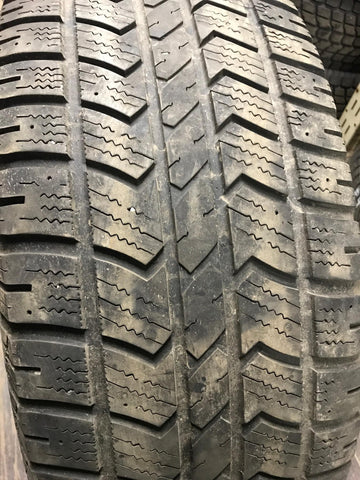 1 x P275/65R18 116S Arctic Claw Winter Xsi