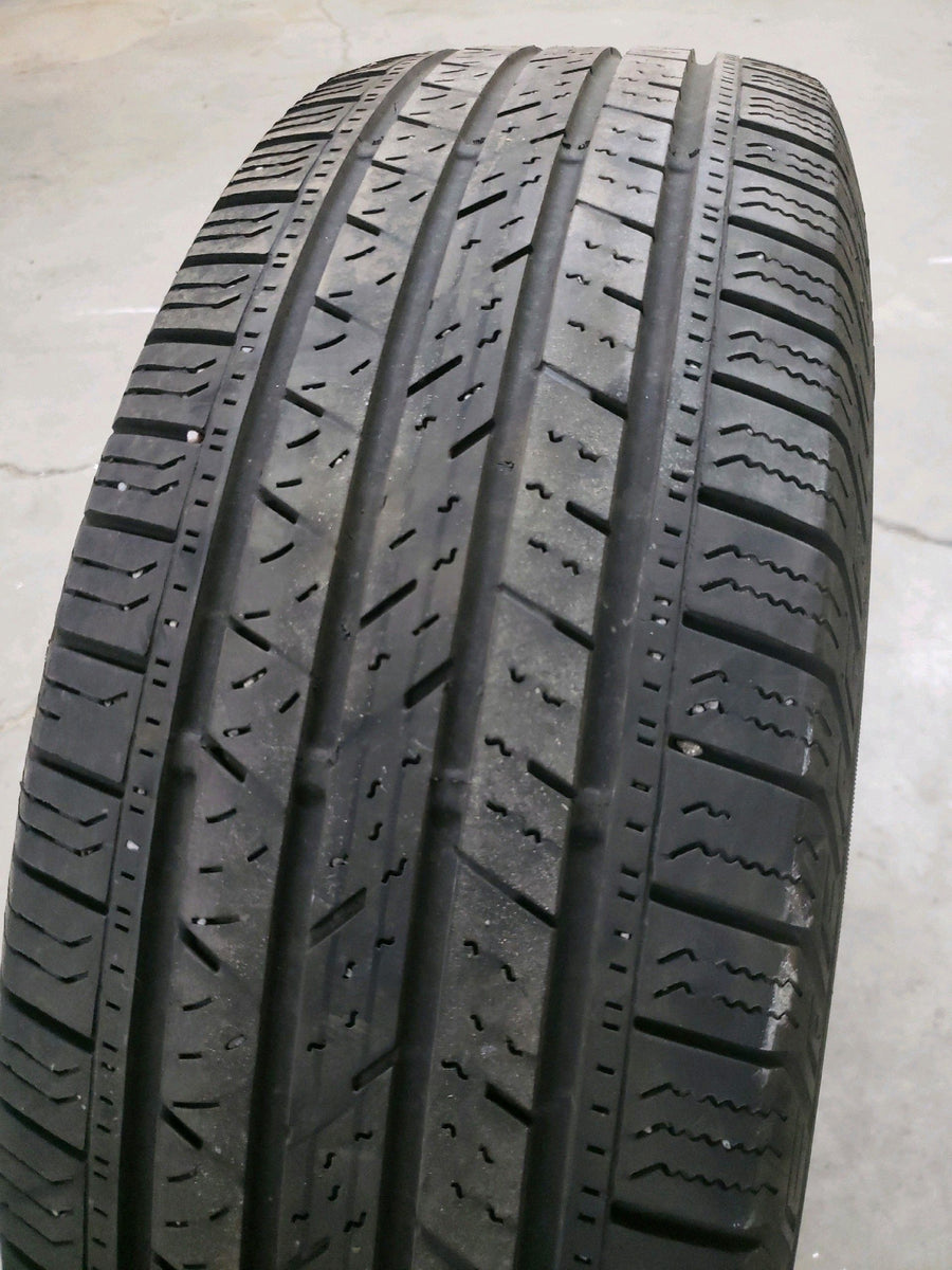 2 x P225/65R17 102H Continental CrossContact LX