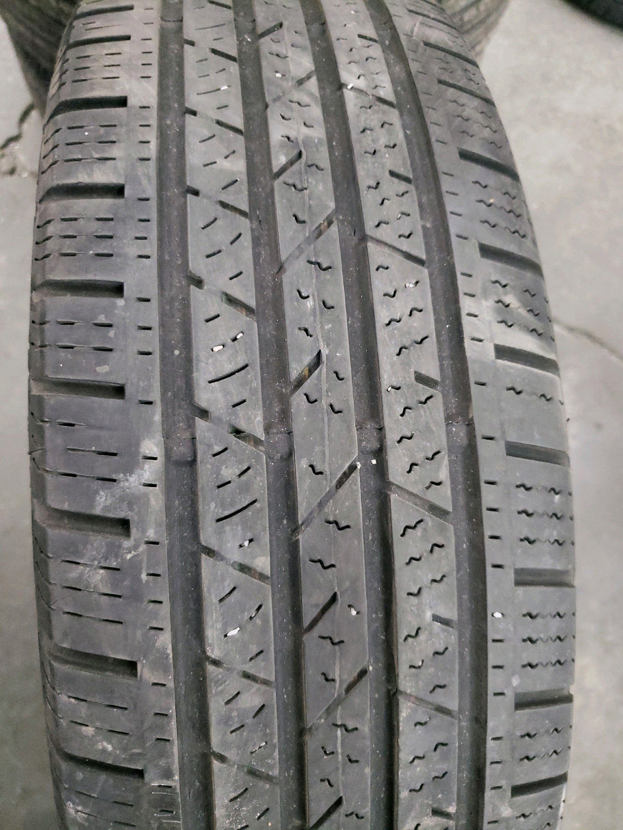 4 x P215/70R16 100S Continental CrossContact LX