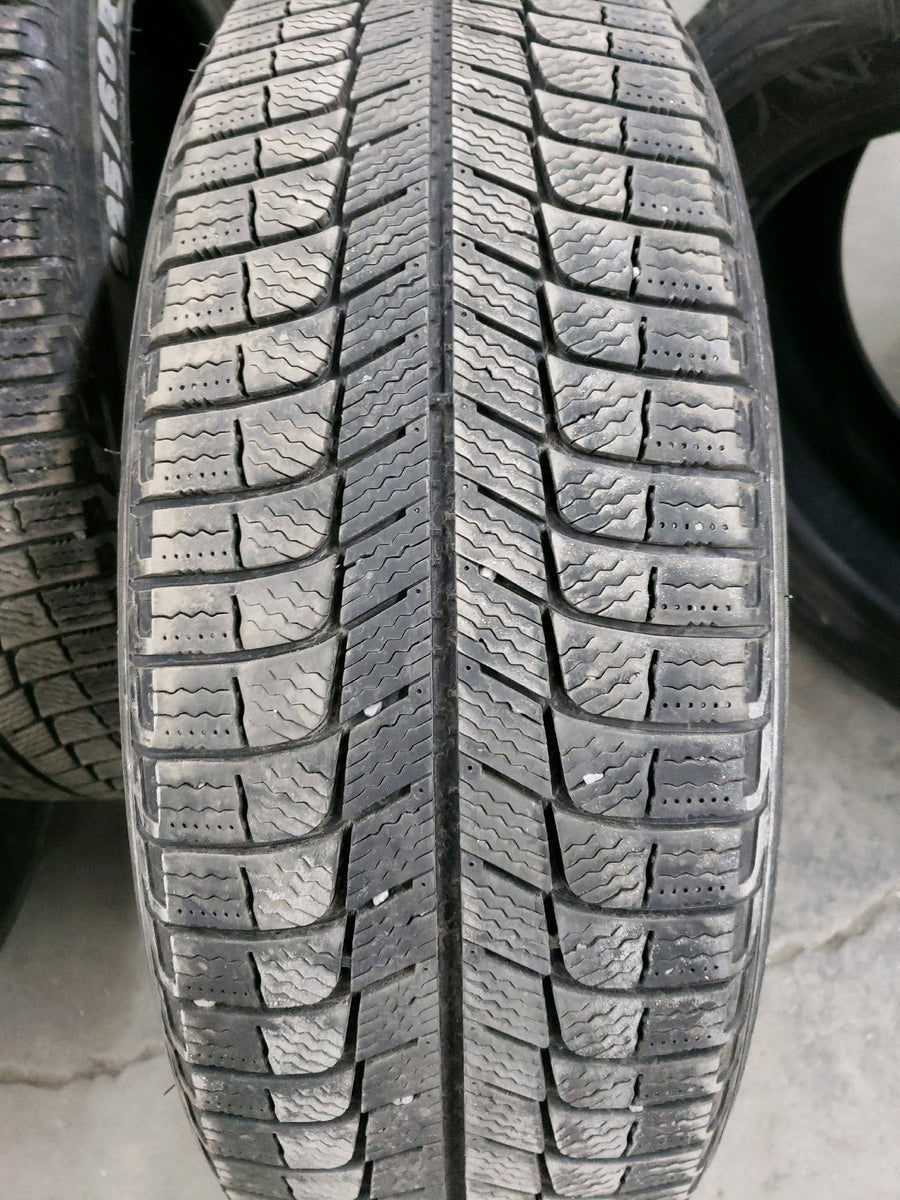 4 x P225/60R18 100H Michelin X-ice Xi3