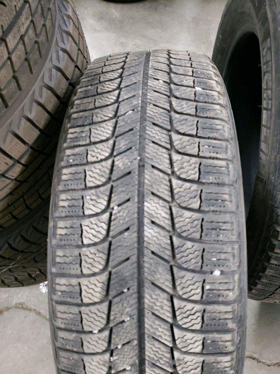 4 x P225/60R18 100H Michelin X-ice Xi3