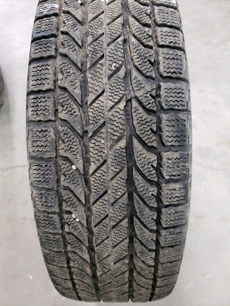 4 x P225/65R17 102S BF Goodrich Winter Slalom KSi