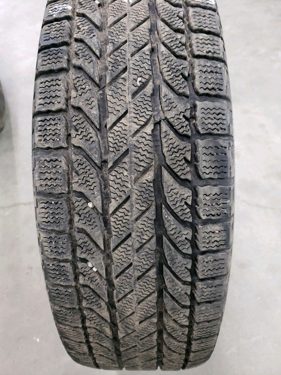 4 x P225/65R17 102S BF Goodrich Winter Slalom KSi