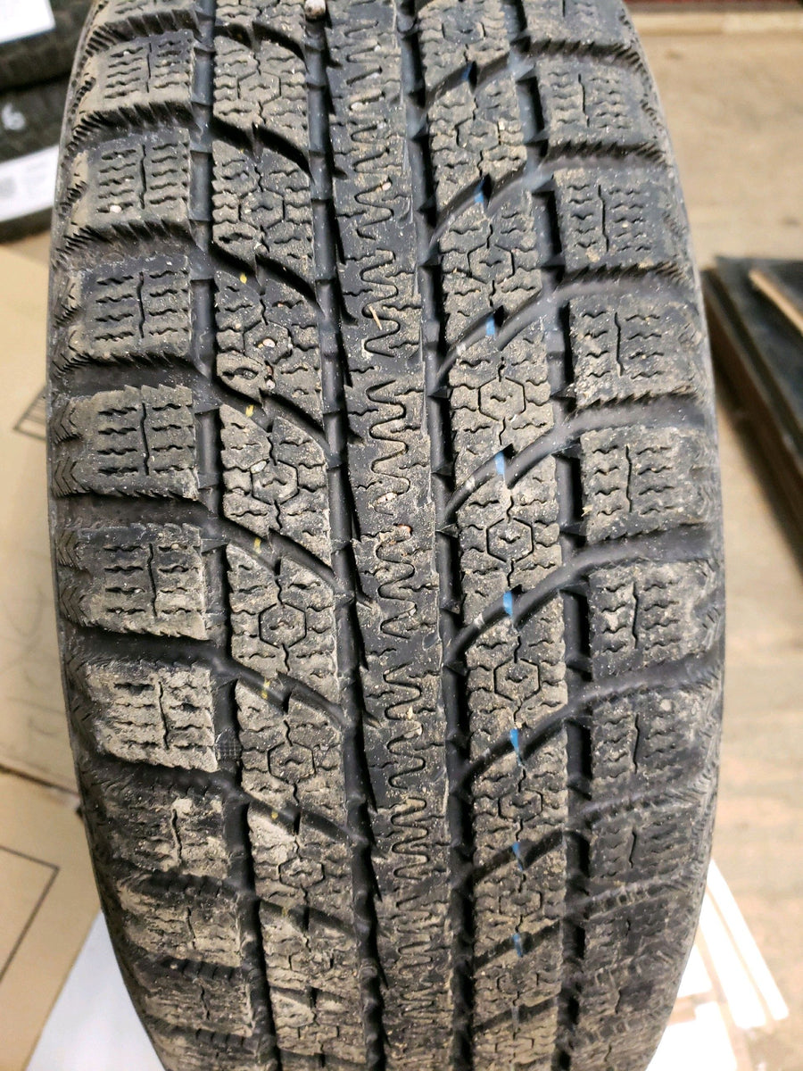 1 x P185/60R15 84T Toyo Observe GSi5