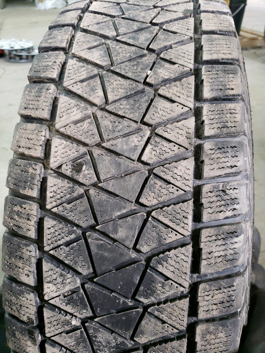 4 x P265/70R17 115R Bridgestone Blizzak DM-V2