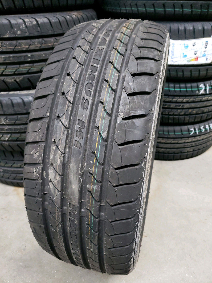 4 x P215/45R17 91W Maxtrek Maximus M1