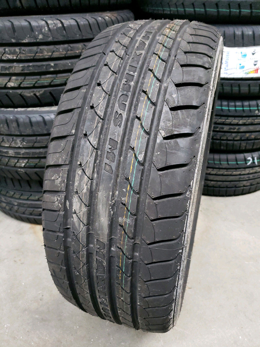 4 x P215/45R17 91W Maxtrek Maximus M1