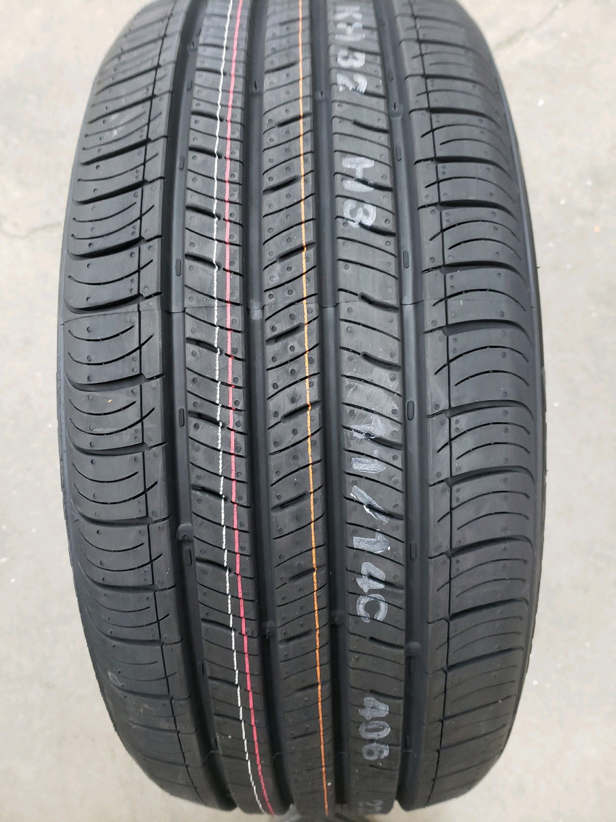 4 x P225/45R17 91V Kumho Solus SA01