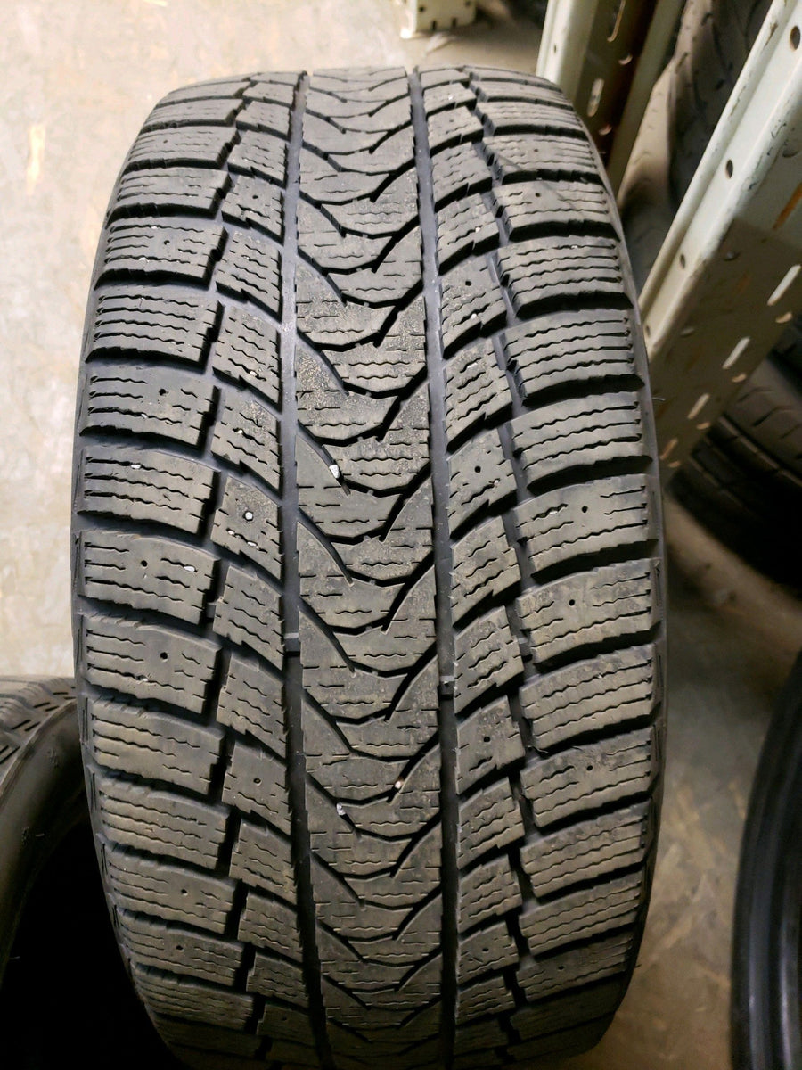 4 x P225/45R17 94H Minerva Eco Stud