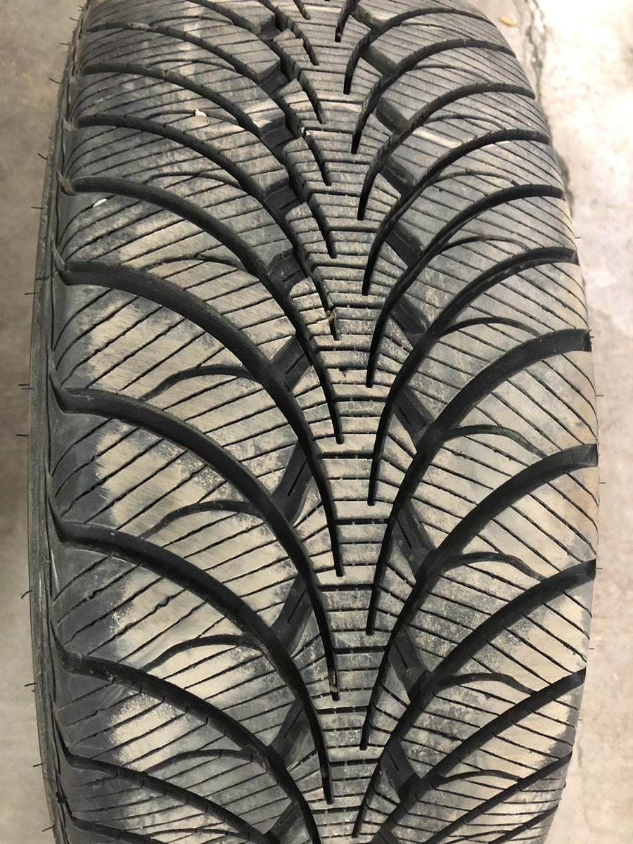 4 x 235/50R18 97T Goodyear Ultra Grip Ice