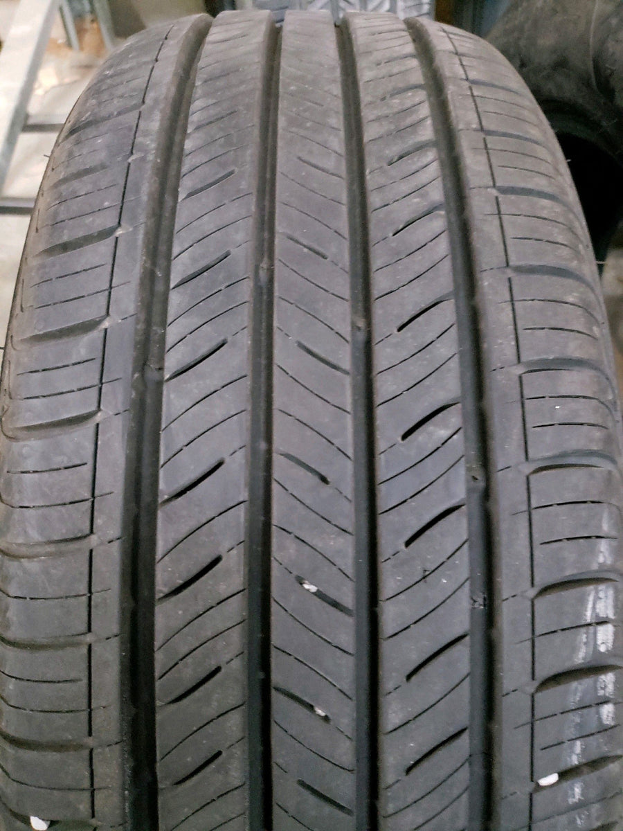 4 x P205/55R16 91H Kumho Solus TA31