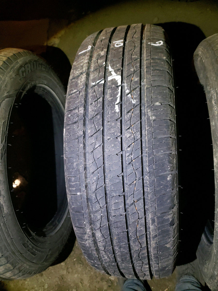 4 x P235/65R17 104H Kumho Crugen Premium