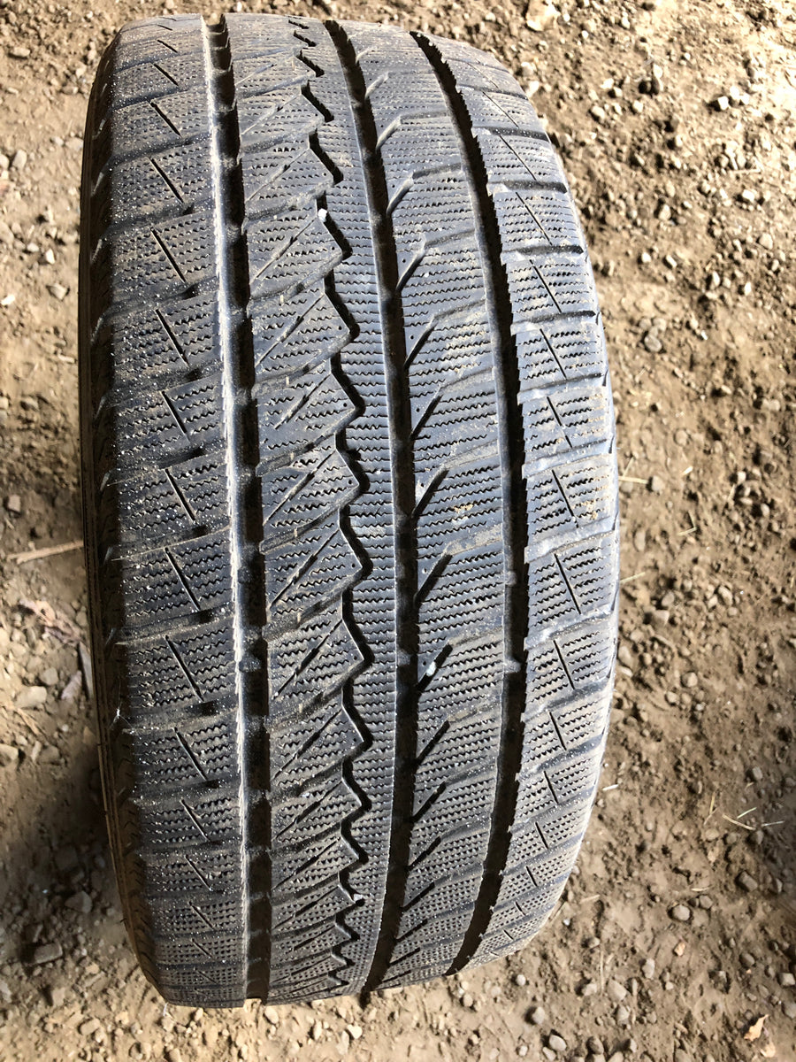 4 x P235/50R18 101V Farroad FRD79