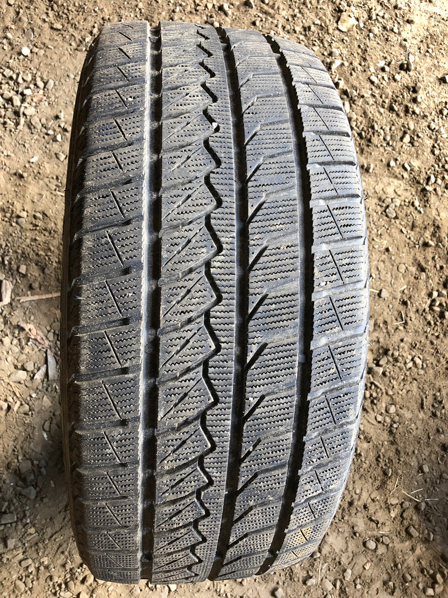 4 x P235/50R18 101V Farroad FRD79