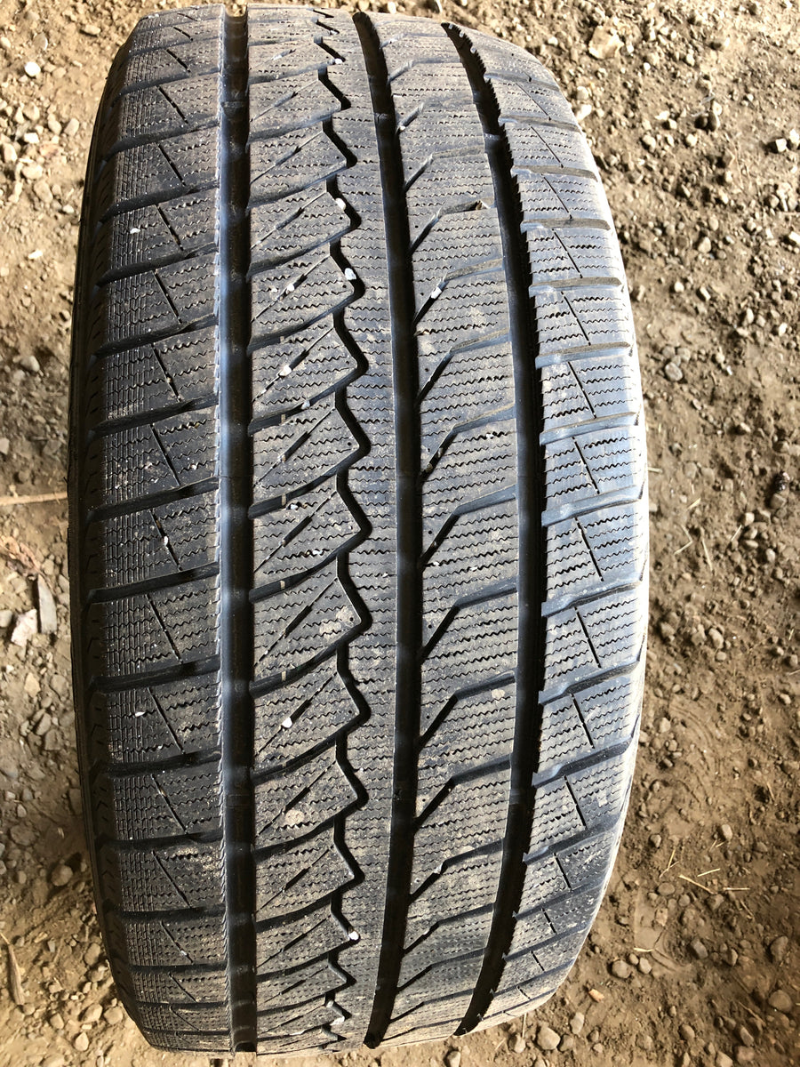 4 x P235/50R18 101V Farroad FRD79