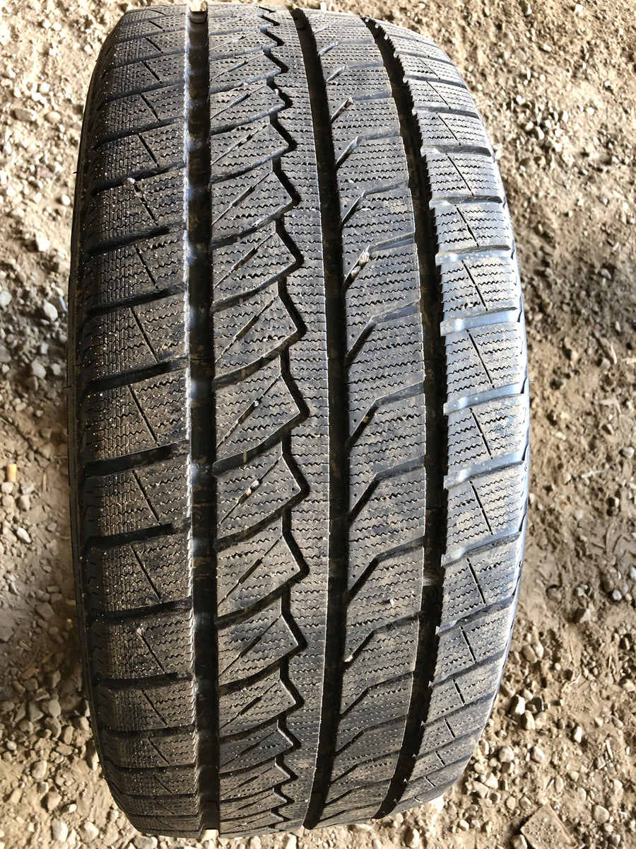 4 x P235/50R18 101V Farroad FRD79