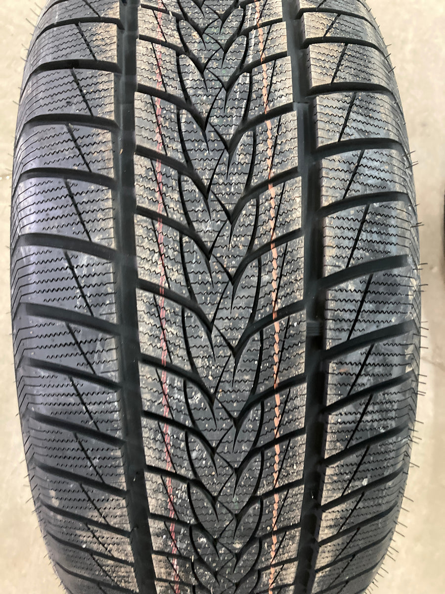 4 x P255/45R19 104V Imperial SnowDragon UHP
