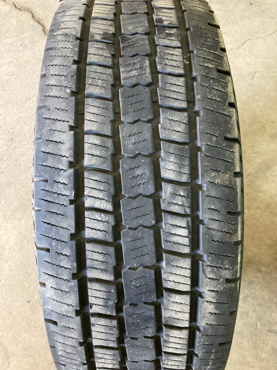 4 x LT275/65R18 123/120S Cooper Discovery HT3