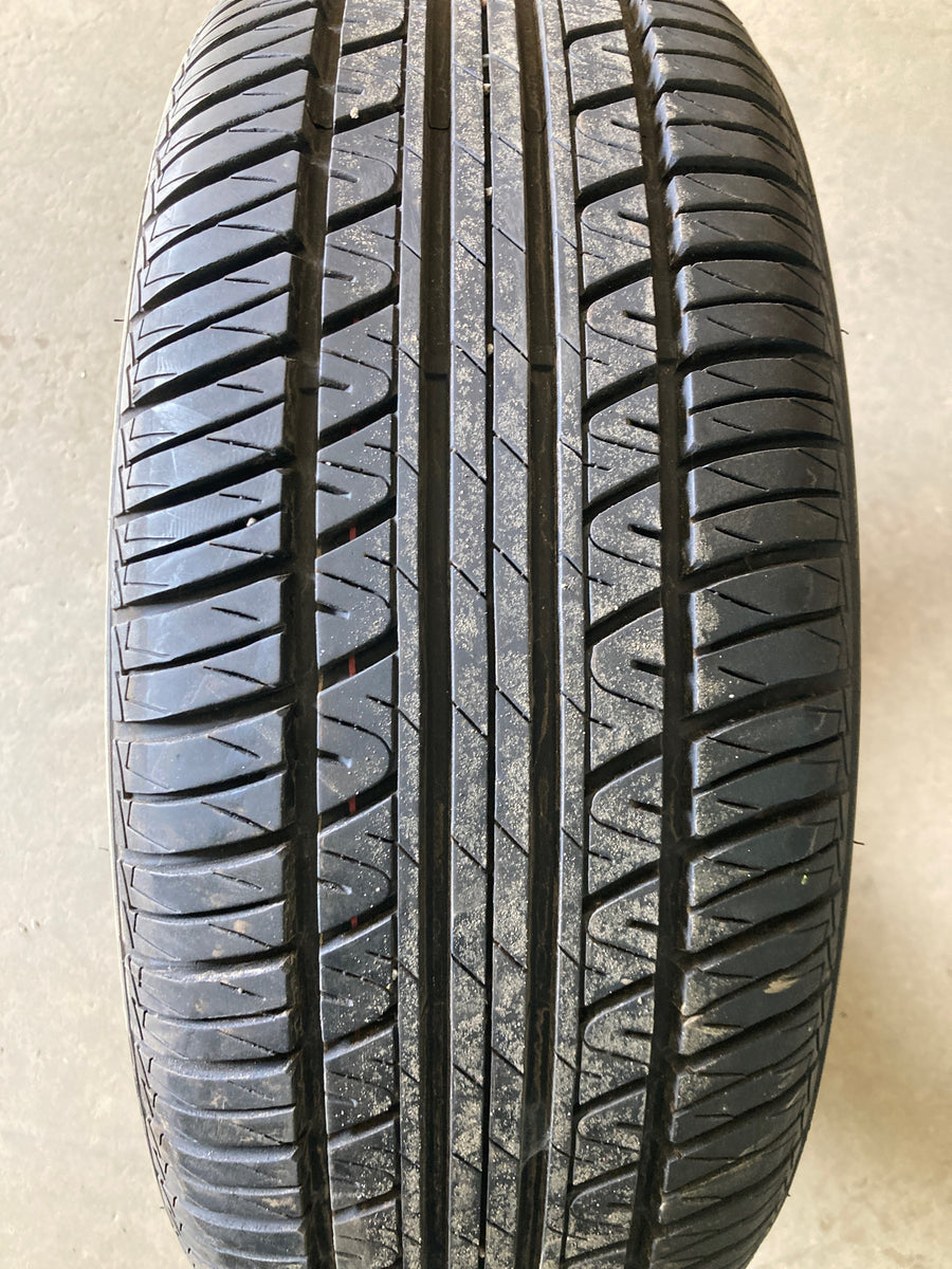 2 x P205/55R16 91T Motomaster AW II