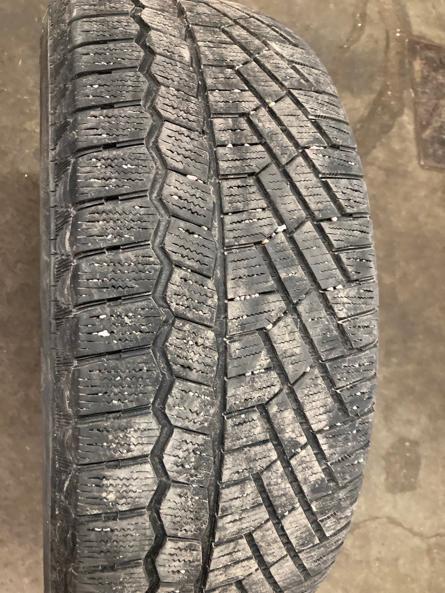 2 x P215/55R17 98T Continental Extreme Winter Contact