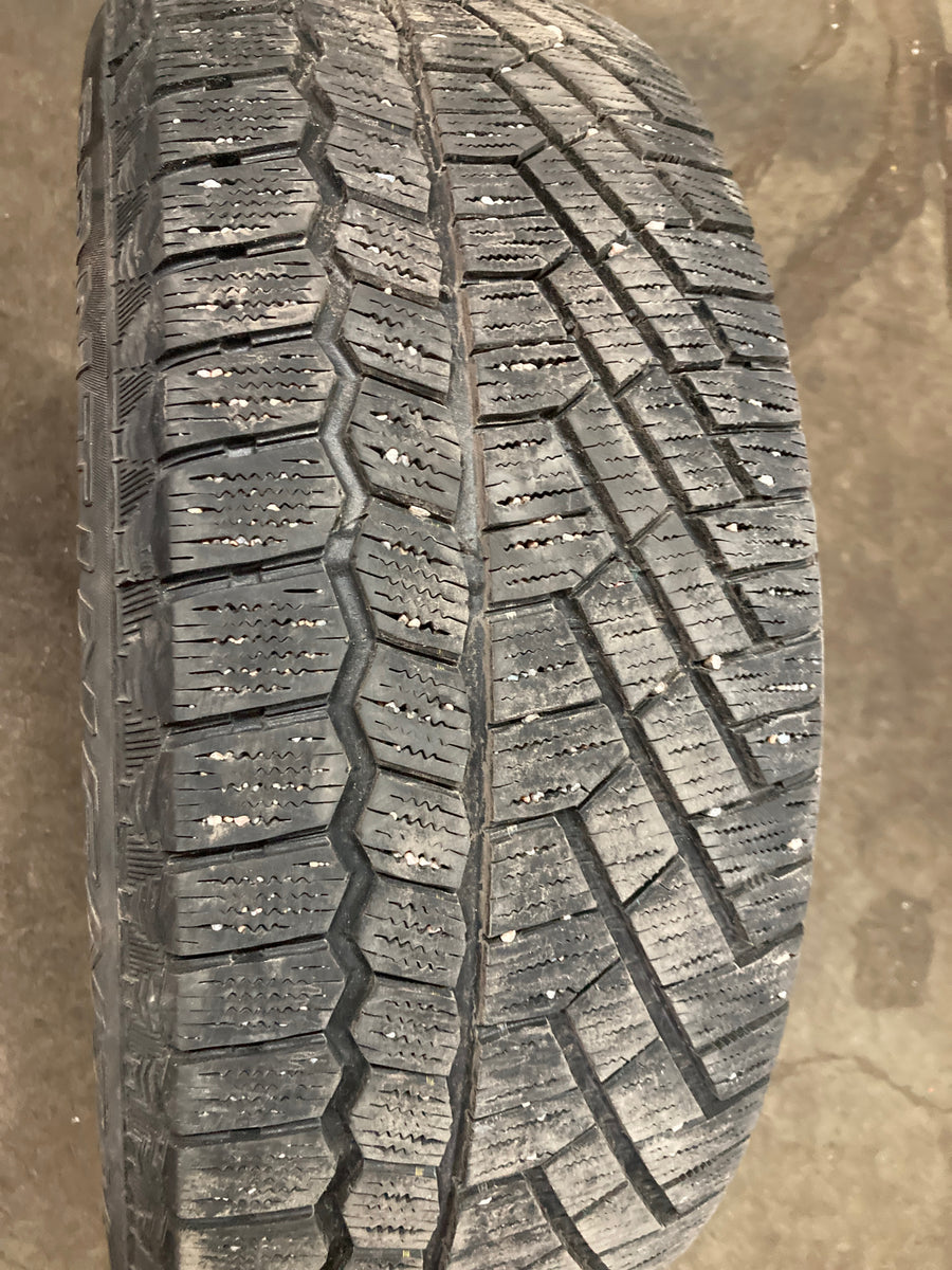 2 x P215/55R17 98T Continental Extreme Winter Contact