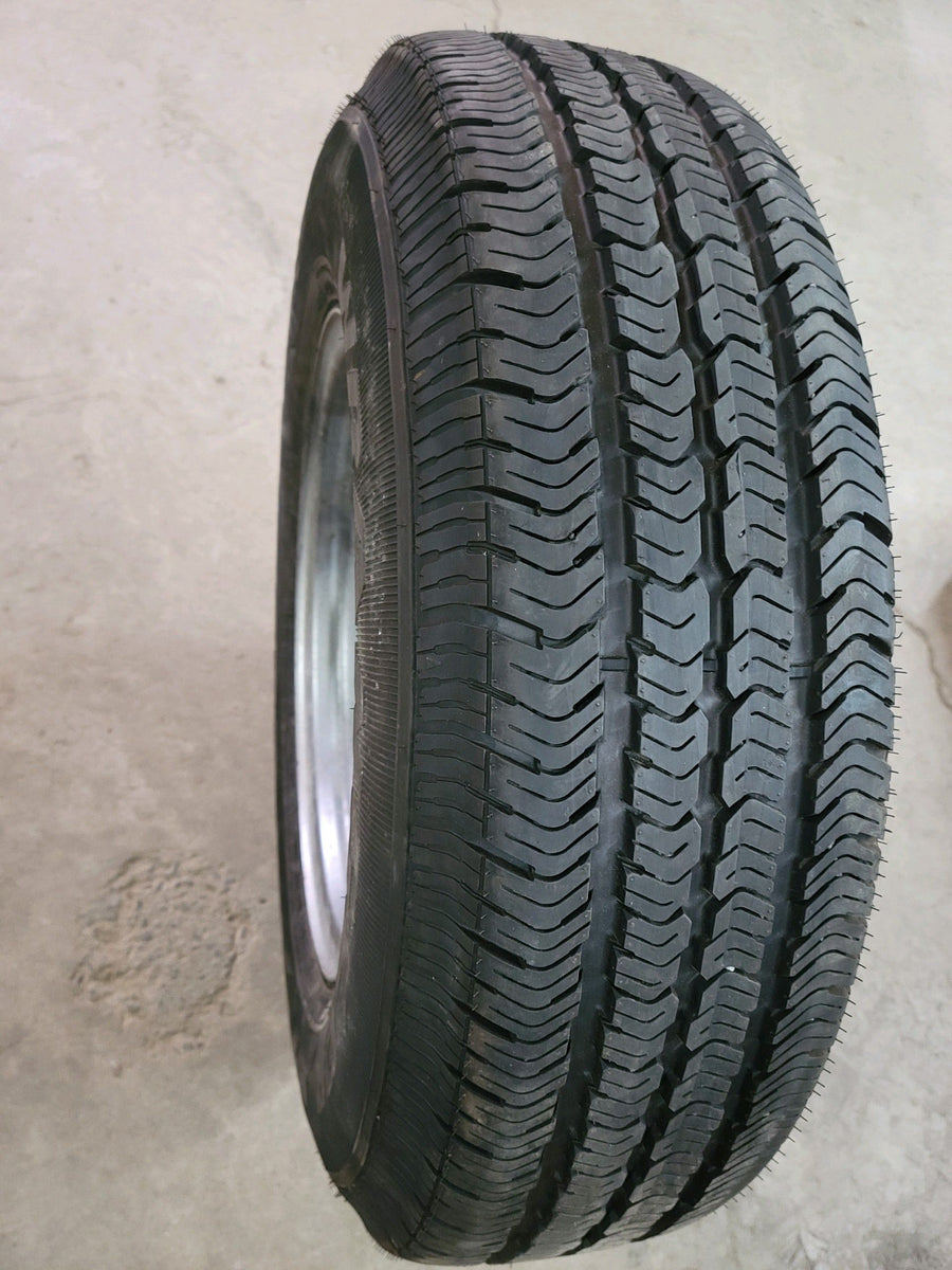 4 x P225/75R16 104S Goodyear Wrangler ST