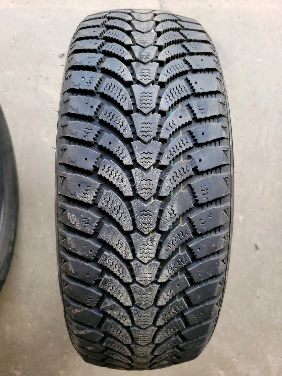 4 x P185/60R15 88T Maxtrek Trek M900 ice