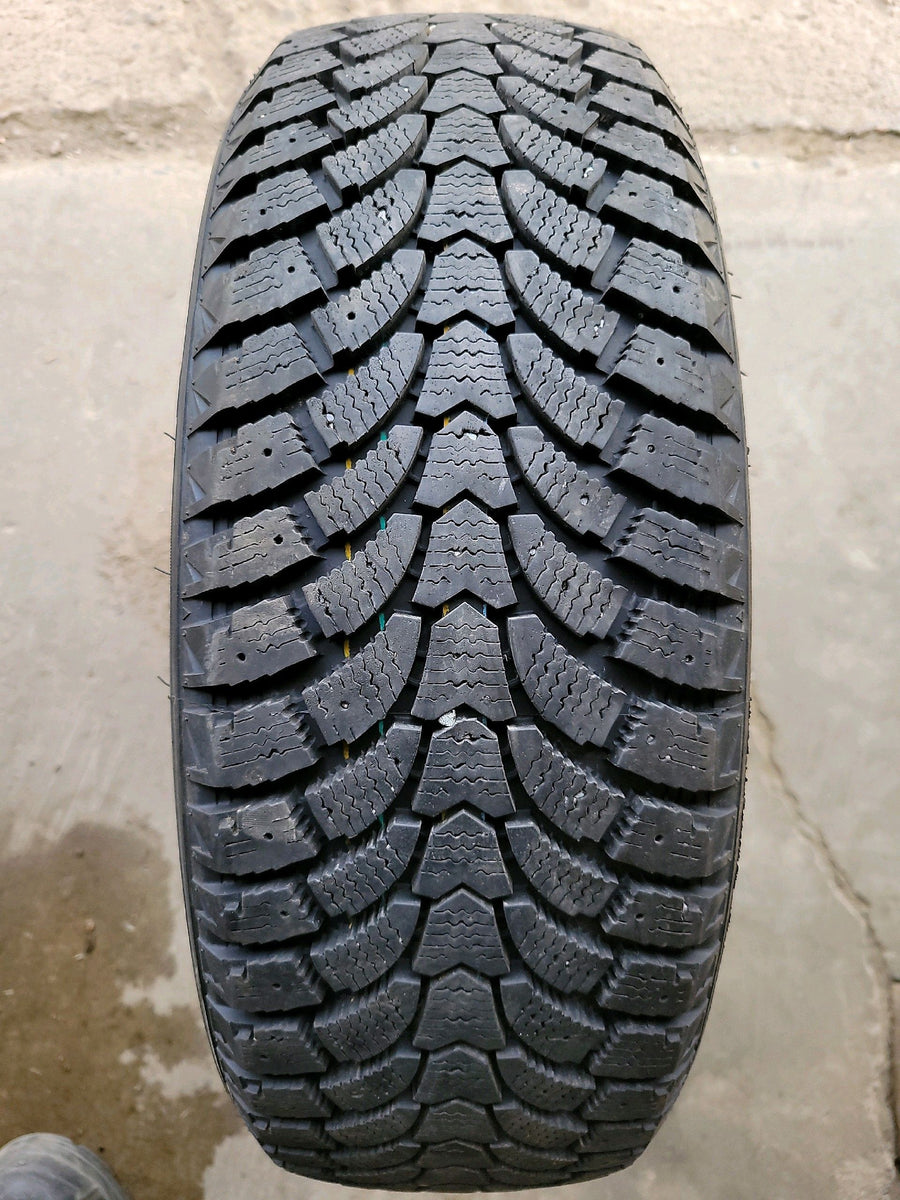 4 x P185/60R15 88T Maxtrek Trek M900 ice