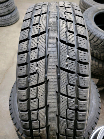 4 x P215/65R16 98T Yokohama Ice Guard iG 51 V