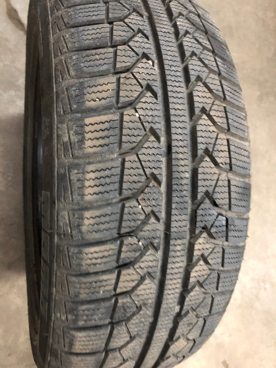 4 x P195/60R15 88H Momo North Pole W-1