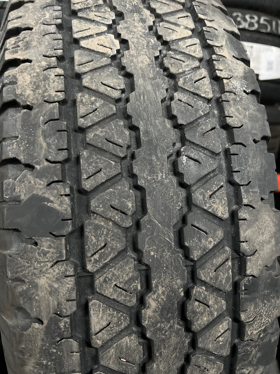 Pneu été GOODYEAR 255/70 R16 109 S – Occasion Bon état