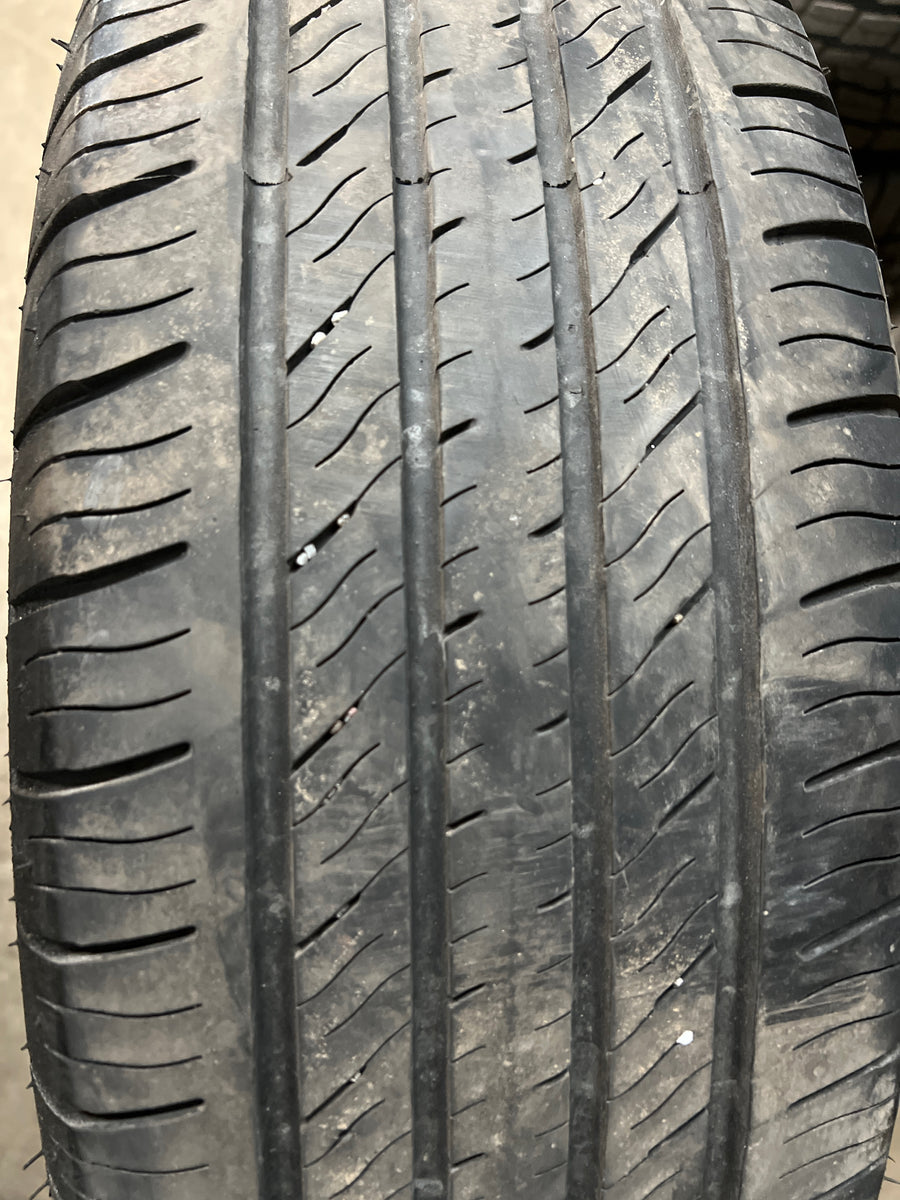 4 x P225/65R17 102H GT Radial Champiro Touring A/S