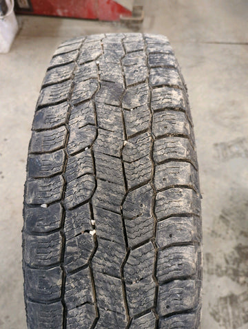 2 x LT225/75R16 115/112Q Cooper Snow Claw