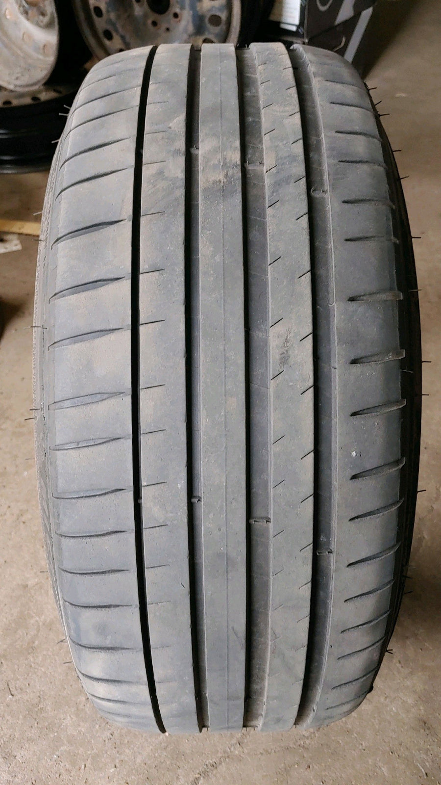1 x P225/40R19 93(Y) Michelin Pilot Sport 4
