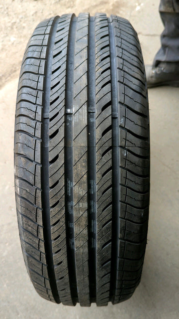 4 x P235/65R16 103T Hercules Roadtour 455