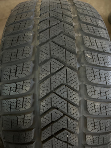 2 x P255/30R20 92W Pirelli Winter SottoZero Series 3