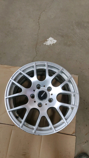 4 x 7/0R16  Rssw