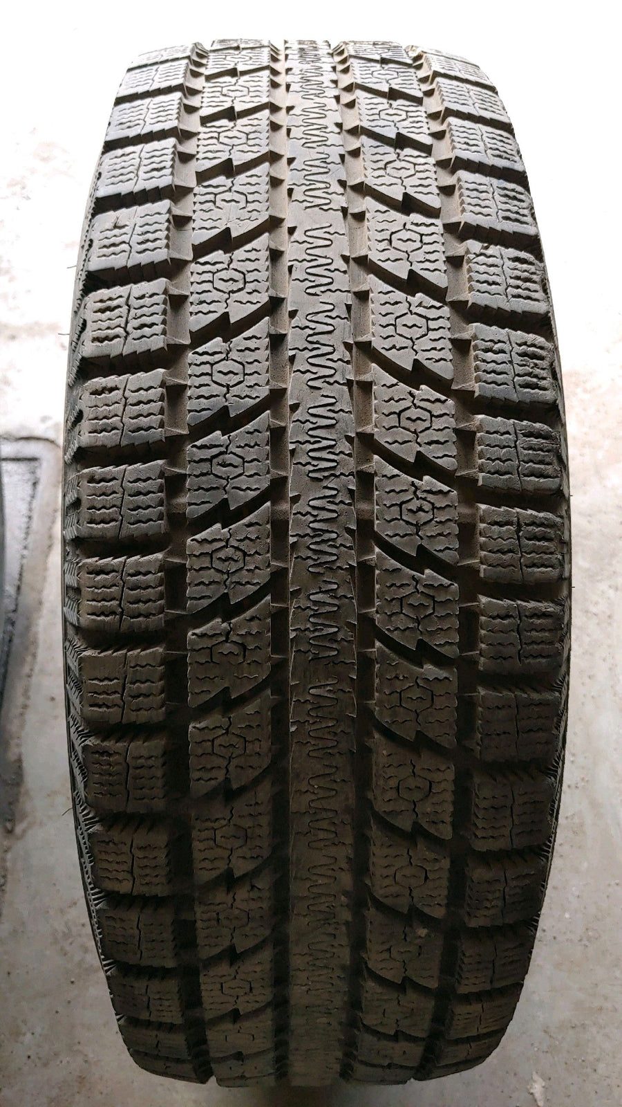 4 x P225/70R15 109T Toyo Observe GSi5