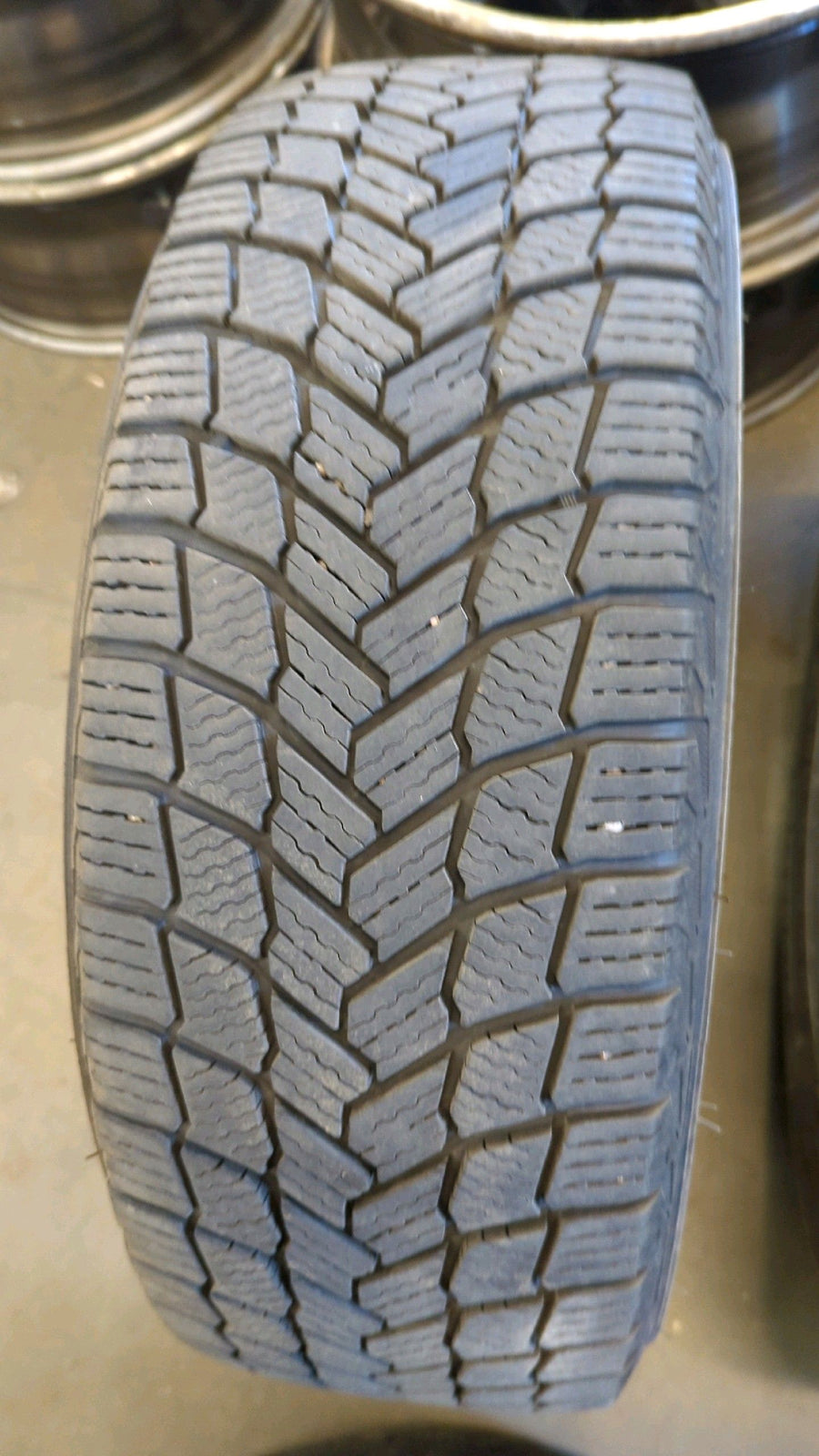 4 x P205/55R16 94H Michelin X-Ice Snow