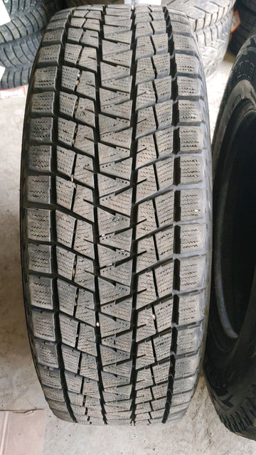 4 x P235/70R17 108R Bridgestone Blizzak DM-V1