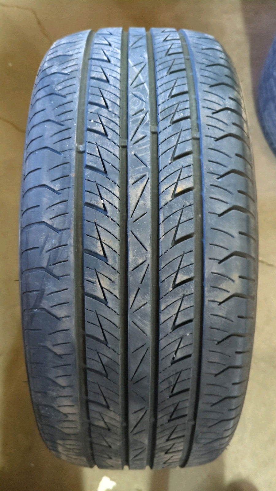 1 x P235/50R18 97W Fuzion UHP Sport A/S