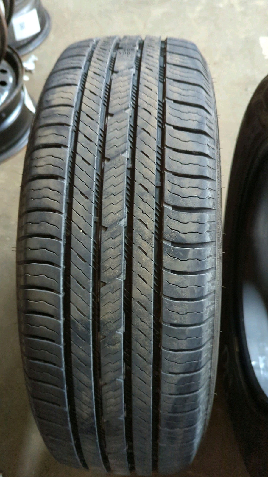 4 x P225/65R17 102H Nokian Entyre C/S