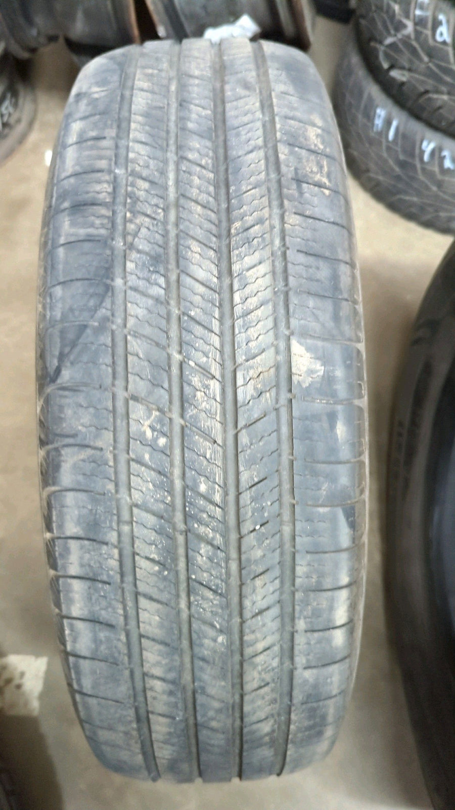 2 x P225/65R17 102T Michelin Defender